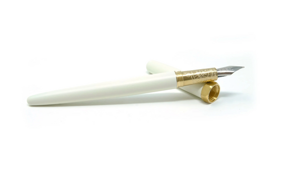 Creme Glacee White Brush Fountain Pen